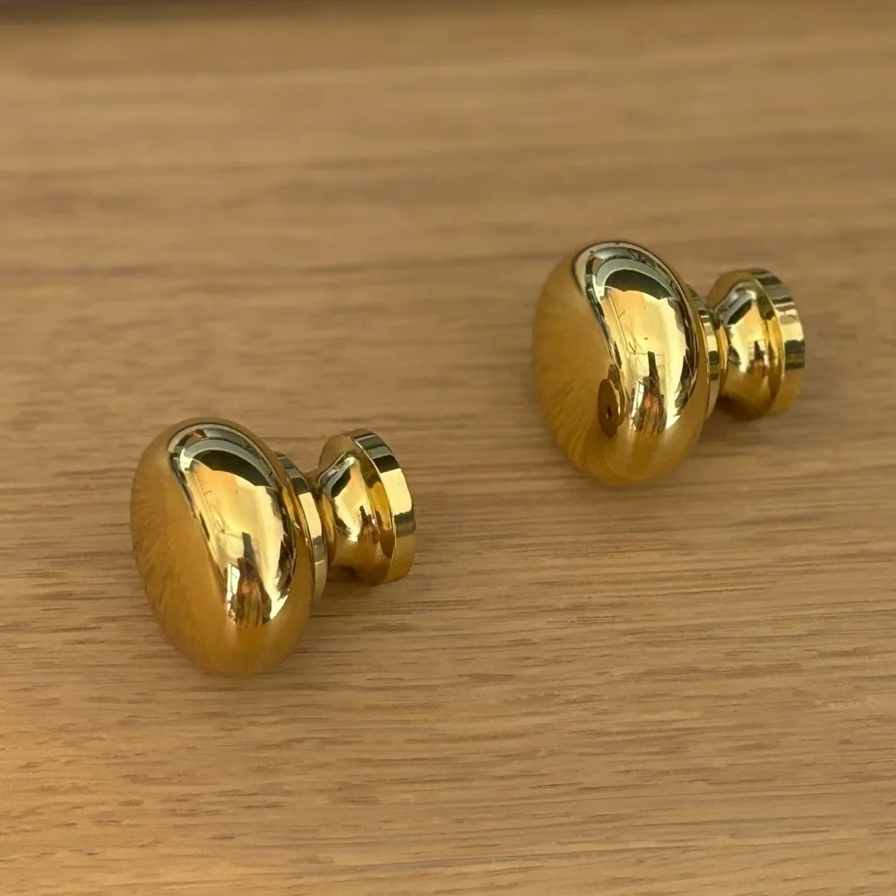 Set of‎ 2 cabinet door knobs Solid brass. New